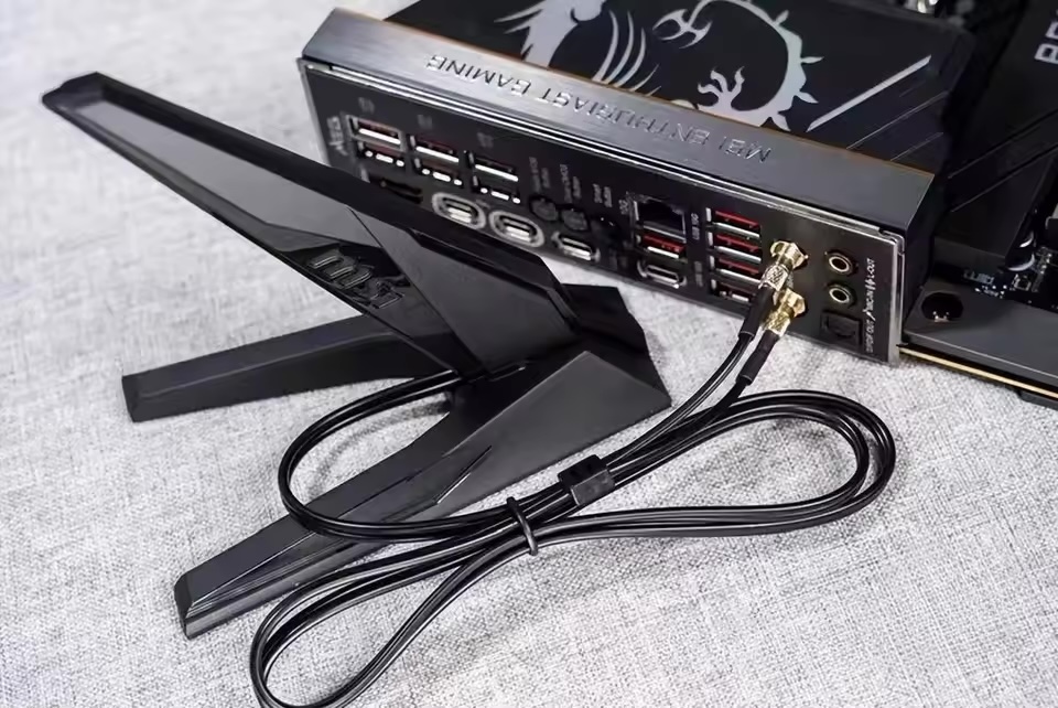 เสาอากาศ MSI Wi-Fi 7 ของแท้พร้ - Z890 Wi-Fi 7 Motherboard บทวิจารณ์และราคา